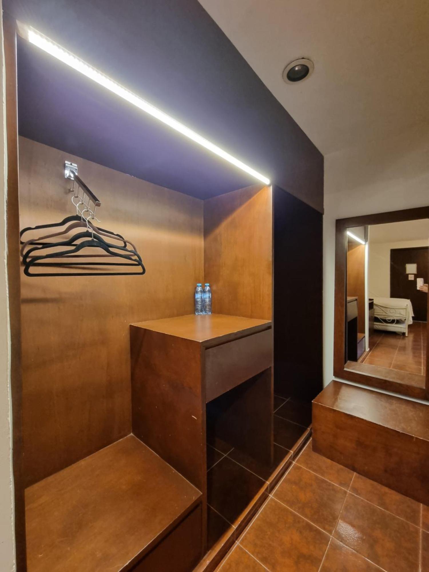 Holly Hotel 4*