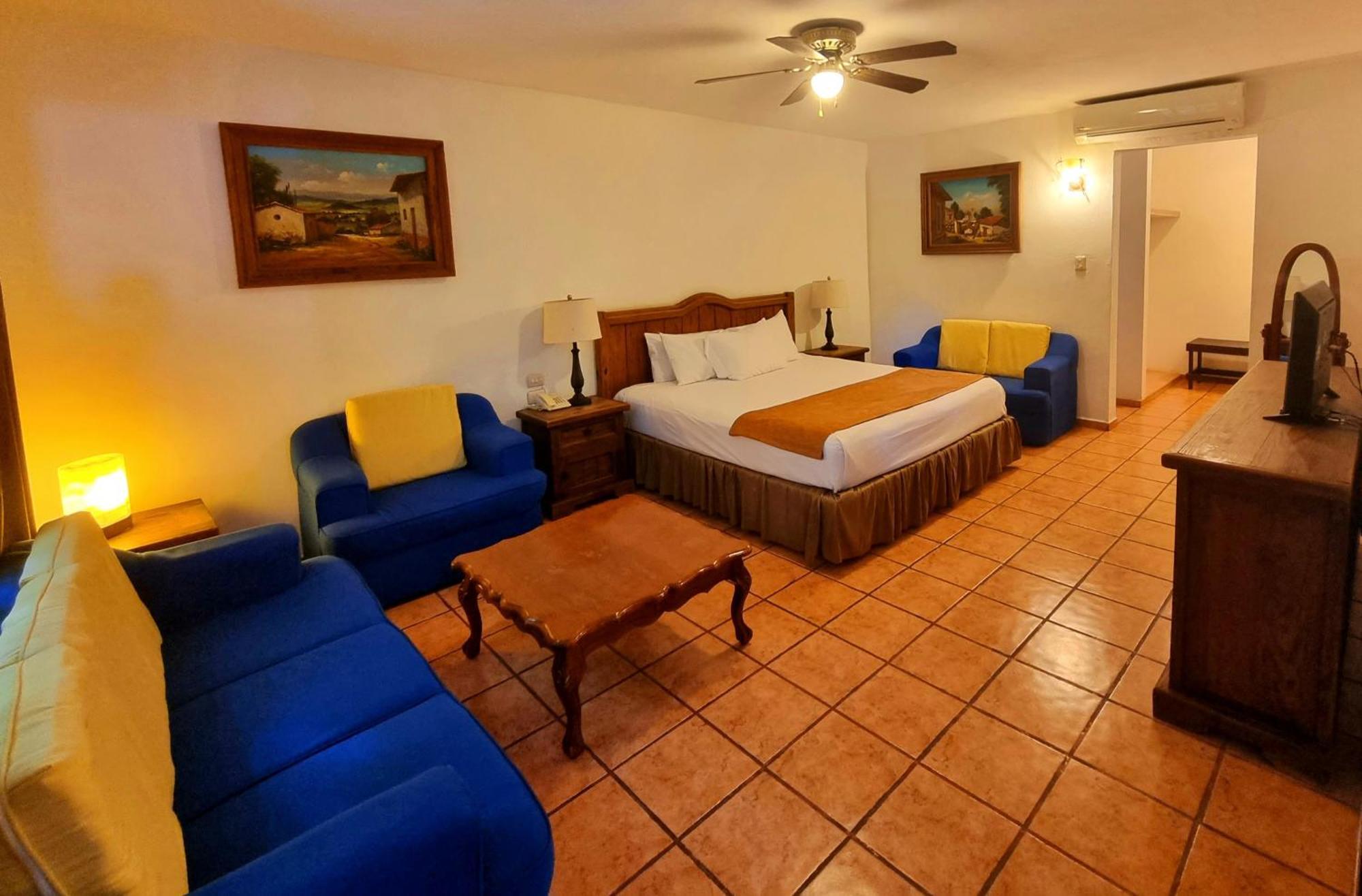 Holly 4* Mérida